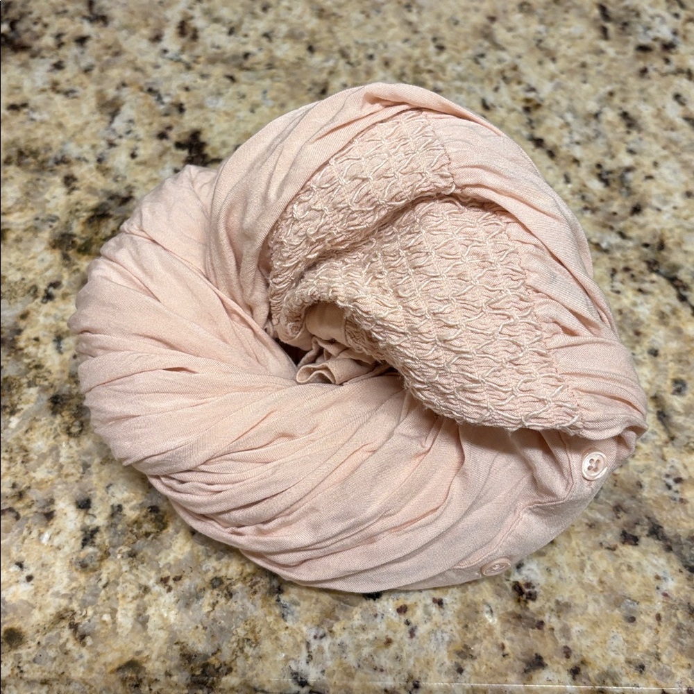 Women's Pink Button-Up Top - Picture 5 of 5
